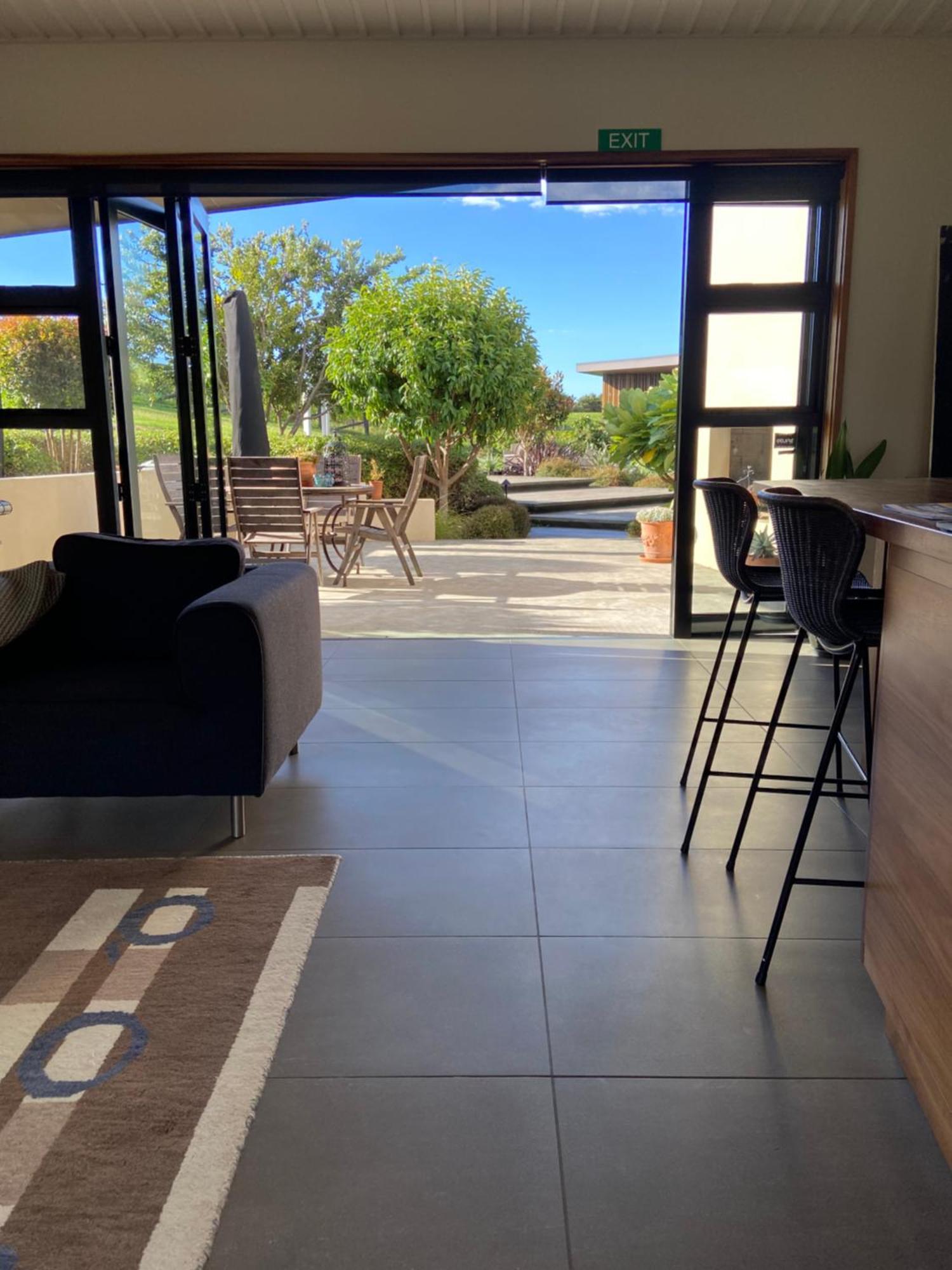 Hotel La Bodega Waiheke Island Surfdale Exteriér fotografie